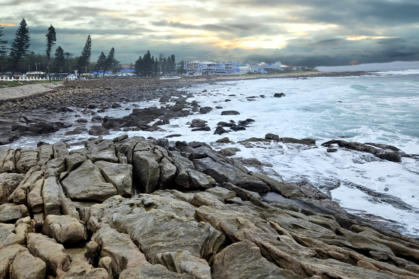 Picture of rocks on the beach